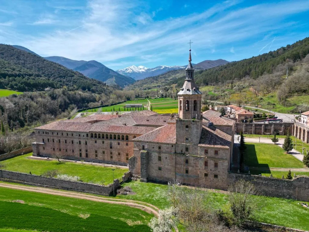 Dreibettzimmer — Hostería del Monasterio de San Millan