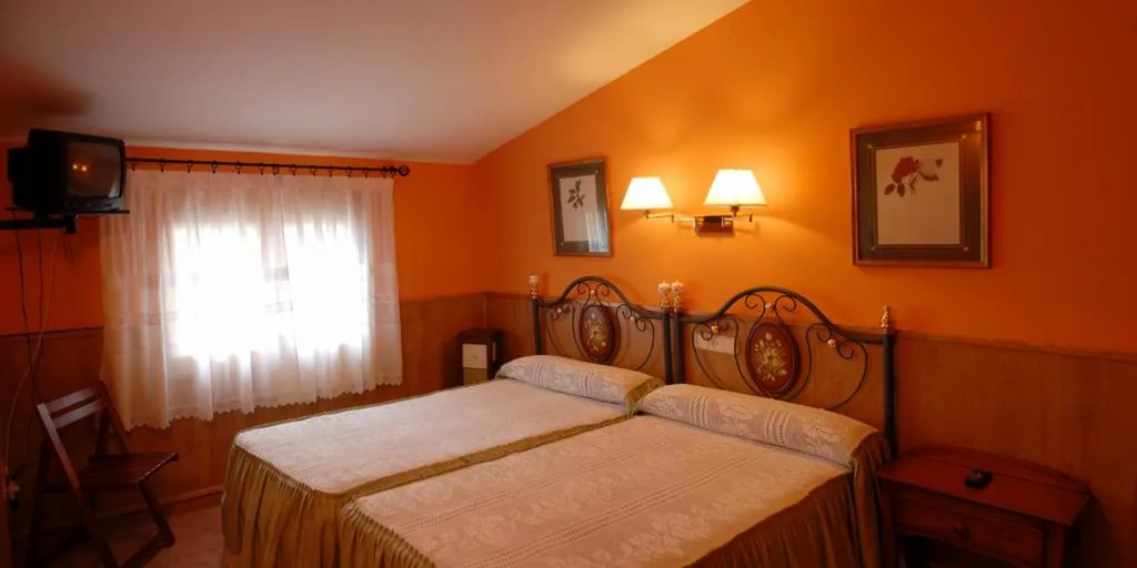 Tweepersoonskamer - 1 of 2 bedden — Hosteria Gante