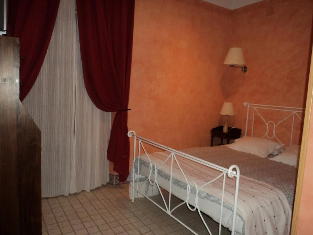 Doppelzimmer — Hosteria Natura