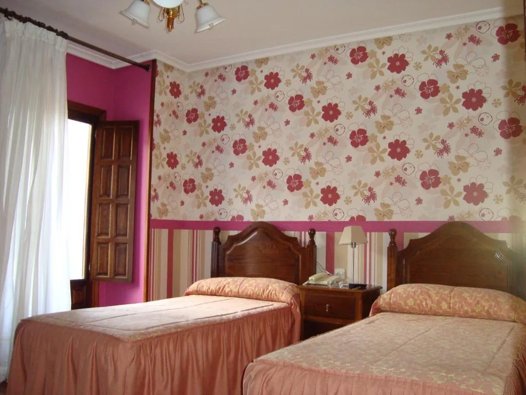 Hosteria Peña Sagra