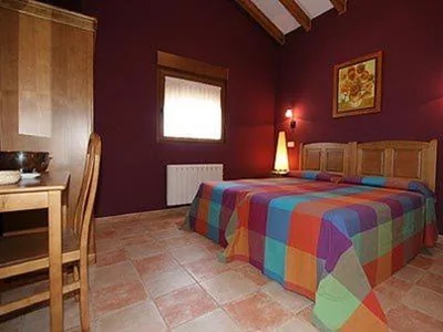 Camera doppia - 1 o 2 letti — Hosteria San Emeterio