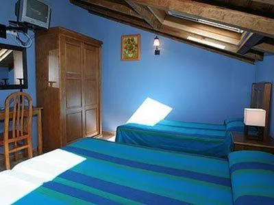 Camera tripla — Hosteria San Emeterio