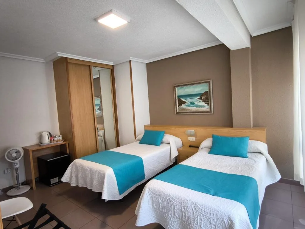 Twin Room — Hostería VISTAPARK
