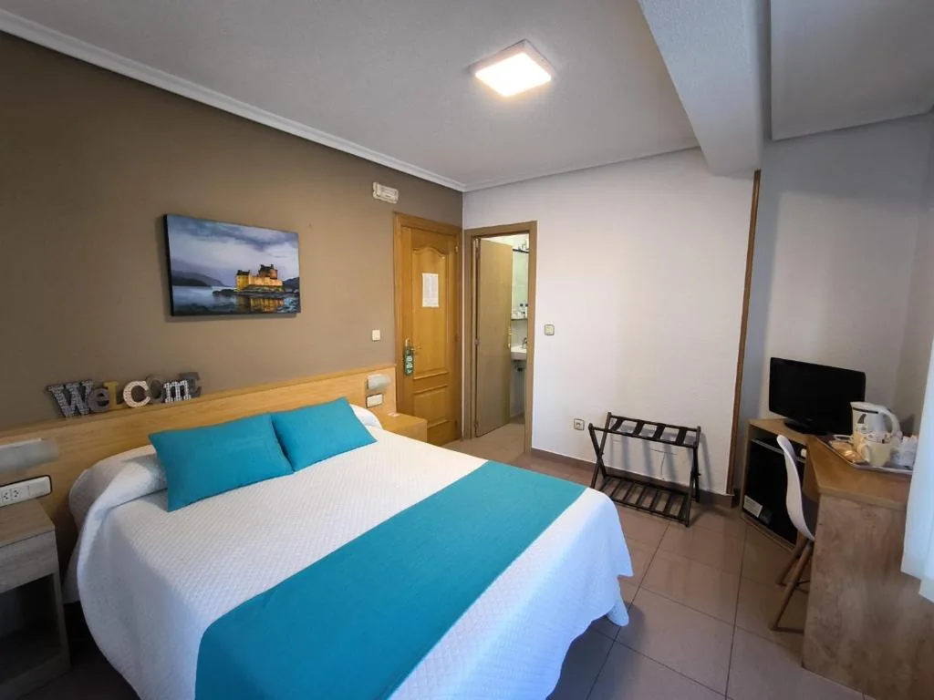 Double Room with Private Bathroom — Hostería VISTAPARK