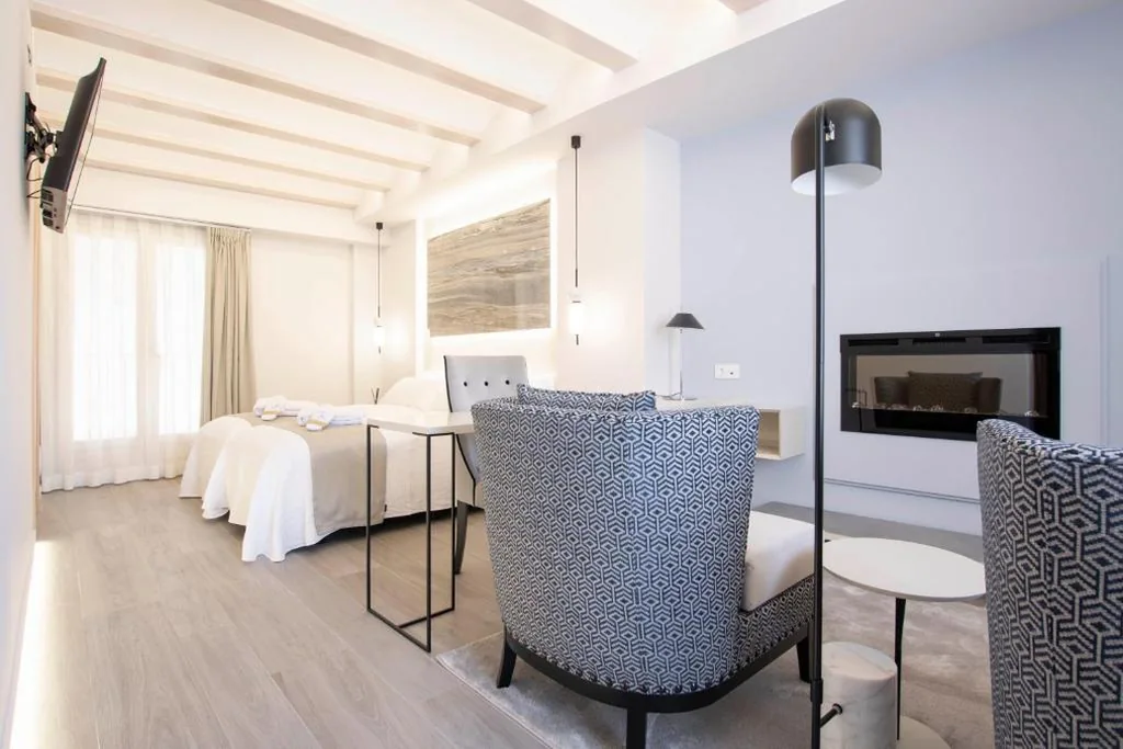 Suite — Hotel 1877 Sensaciones & SPA ADULTS ONLY