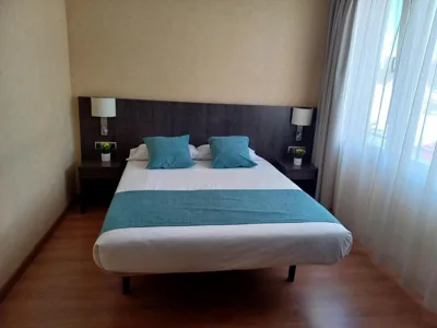 Hotel 1948 Manresa — foto 10