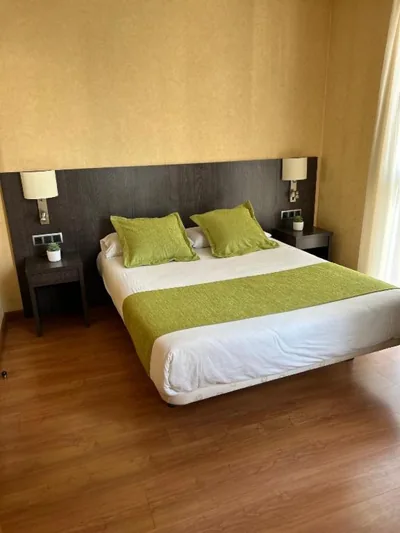 Hotel 1948 Manresa — foto 12
