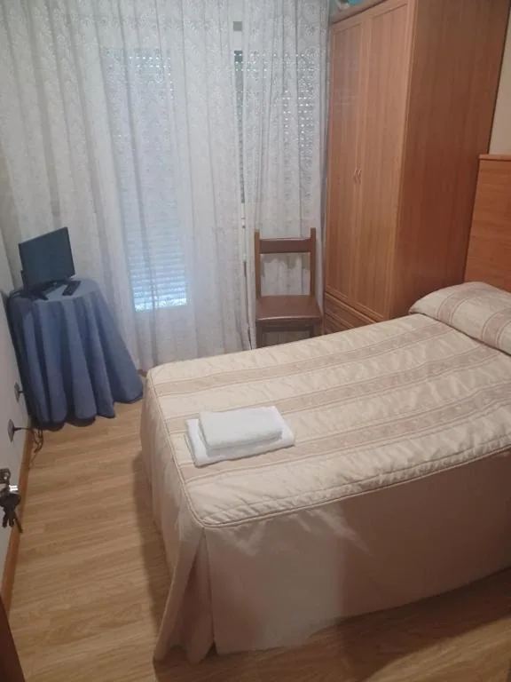 Tweepersoonskamer met badkamer - 1 of 2 bedden — Hotel 2 de mayo 2