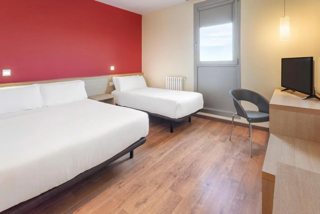 トリプルルーム — Hotel 280 Zaragoza