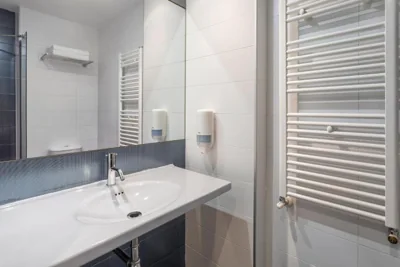 Hotel 280 Zaragoza — 写真 3