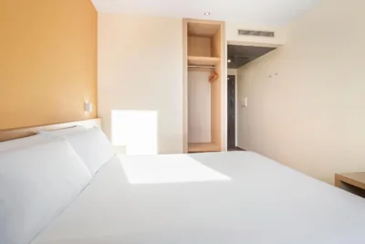 Hotel 280 Zaragoza — 写真 11