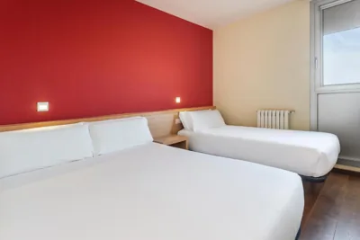 Hotel 280 Zaragoza — 写真 12