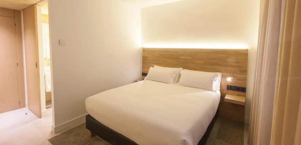 Habitación Doble Estándar - 1 o 2 camas — Hotel A Pamplona