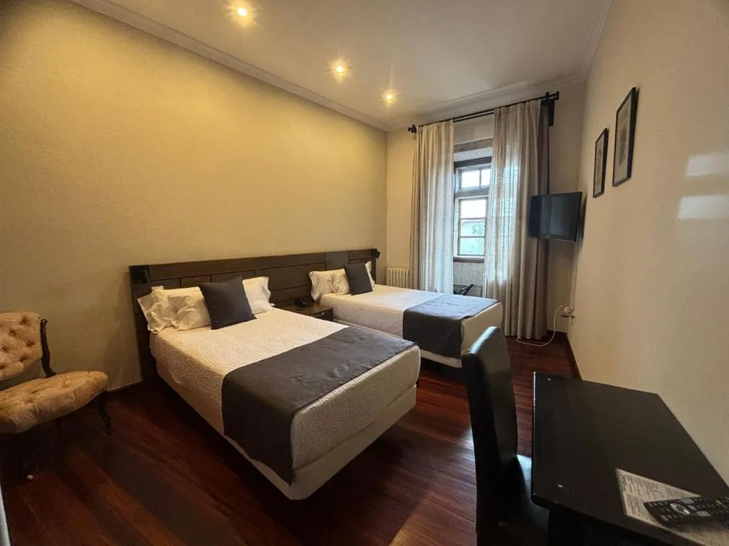 Dos Habitaciones comunicadas entre sí — Hotel A Torre do Xudeu