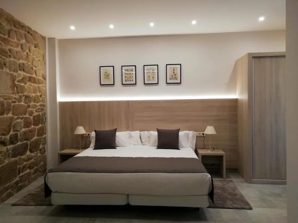 Habitación Doble Grande - 1 o 2 camas — Hotel A Torre do Xudeu