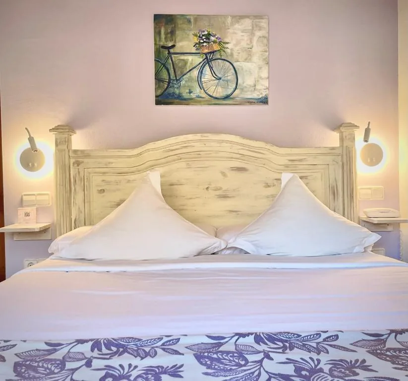 Doppelzimmer mit Balkon — Hotel Abaco Altea