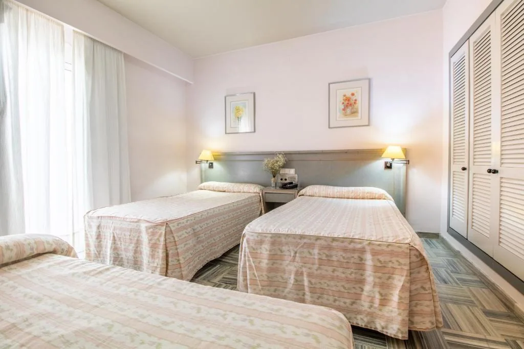 Quarto Duplo com Cama Extra (3 Adultos) - 2 camas — Hotel Abades Manzanil