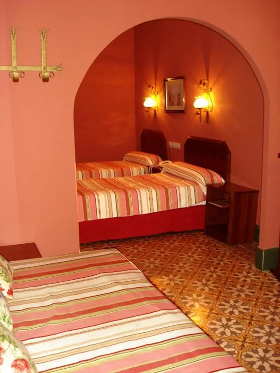 Camera familiare (3 adulti) — Hotel Abanico Casa Palacio