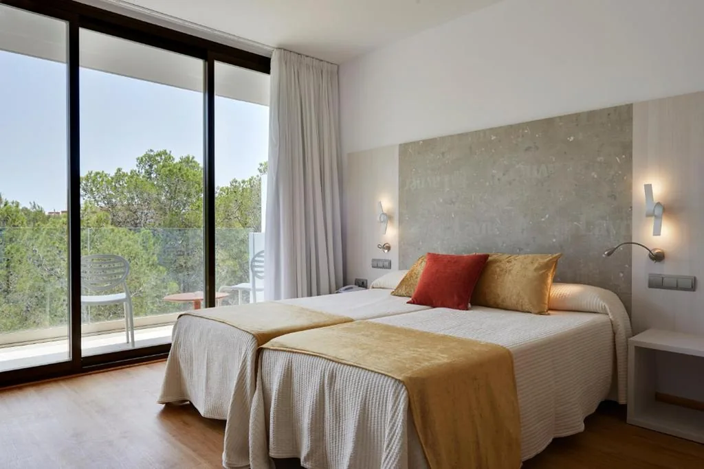 ツインルーム — Hotel Abrat