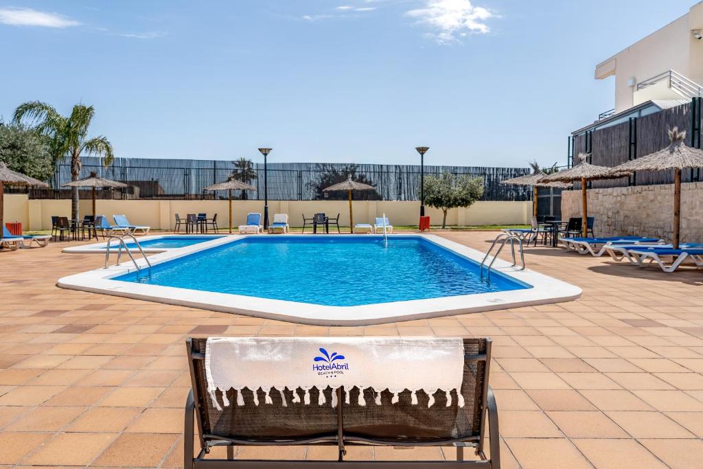 Hotel Abril