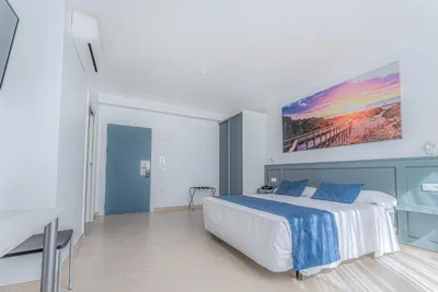 Hotel Abril — Foto 8