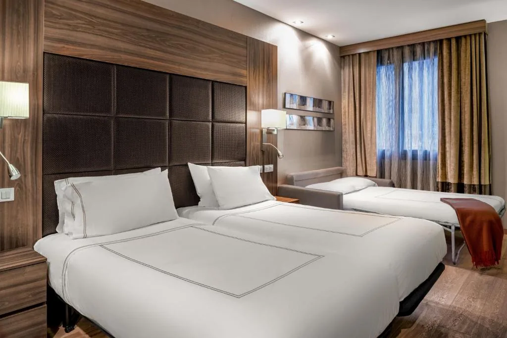 Twin Room with Sofa Bed and Mountain View — Hotel AC Baqueira Ski Resort, Autograph Collection