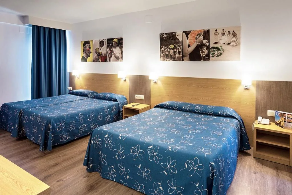 Camera Familiare — Hotel Acapulco