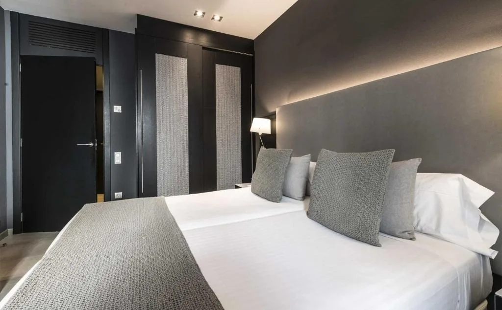 Habitación Doble Clásica con vistas a la ciudad - 1 o 2 camas — Hotel Actual
