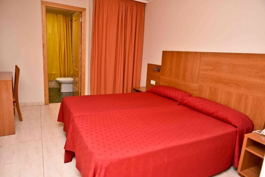 Quarto Duplo - 1 ou 2 camas — Hotel Adsubia
