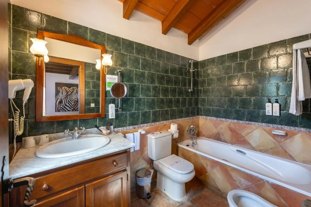 Junior Suite — Hotel Alahuar