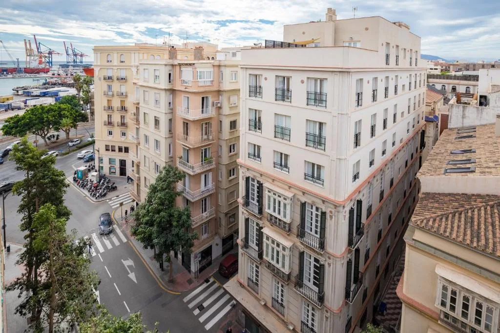 Quarto Duplo com 2 camas extra - 1 ou 2 camas — Hotel Alameda Málaga