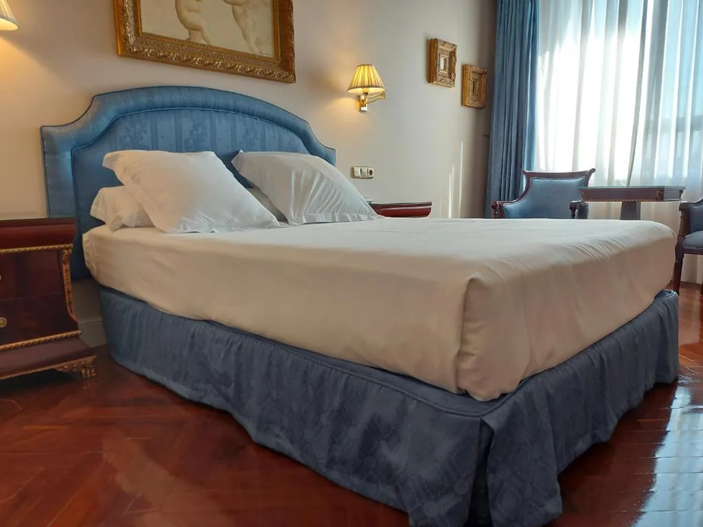 大床间 — Hotel Alameda Palace