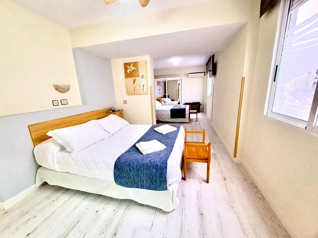 Habitación Familiar — Hotel Alaska