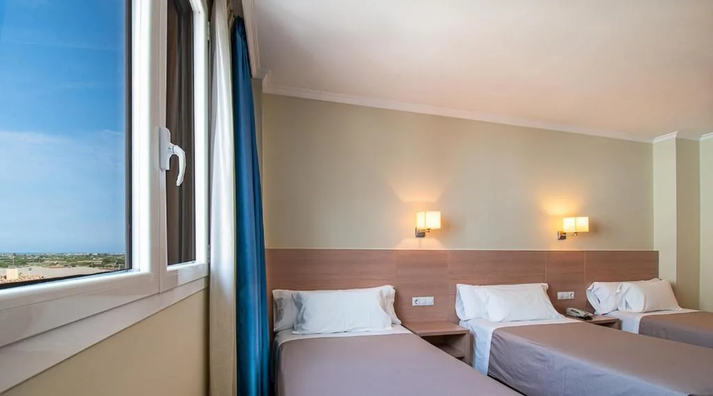 Chambre triple — Hotel Alba