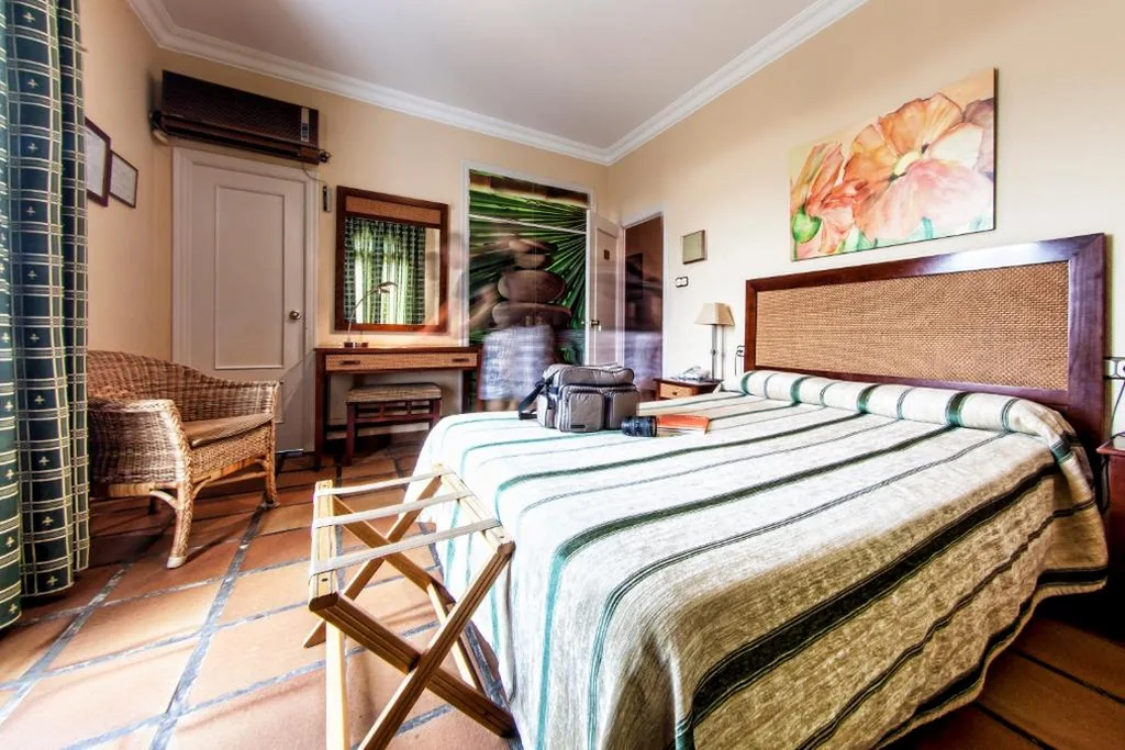 Quarto Standard - 1 cama grande — Hotel Albaida Nature