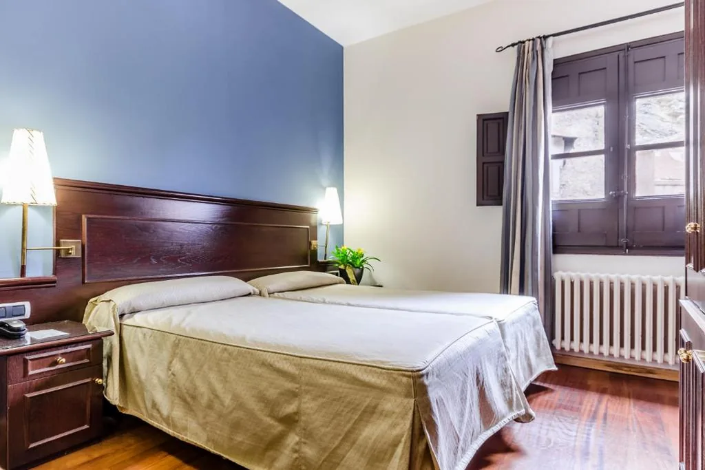 Doppelzimmer – 1 oder 2 Betten — Hotel Albarracín