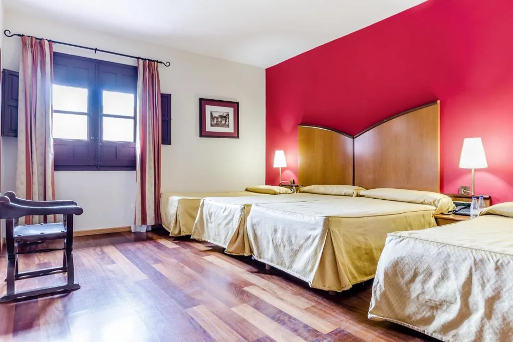 Doppelzimmer mit 2 Zustellbetten — Hotel Albarracín