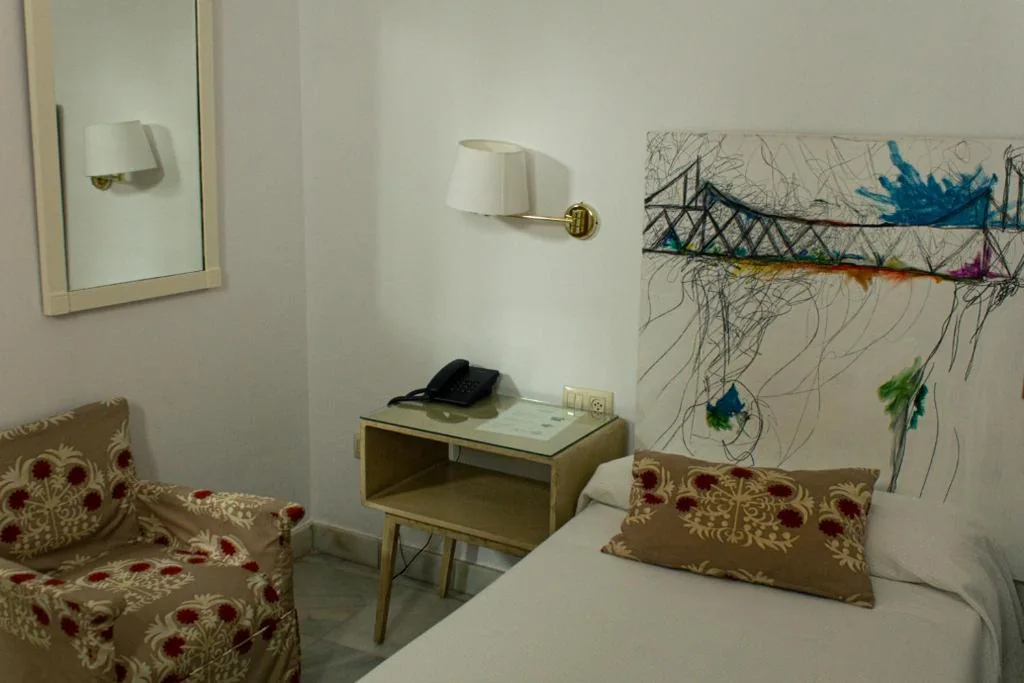 Single Room on the Ground Floor — Hotel Alcántara