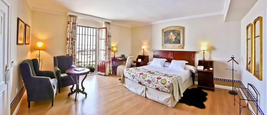 Suite — Hotel Alcázar de la Reina