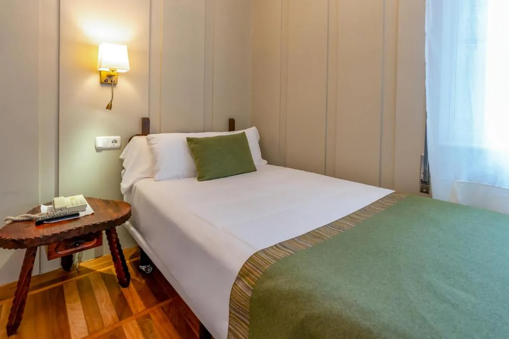 Habitación Individual — Hotel Alcazar Irun