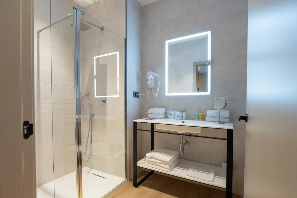 Habitación Doble - 2 camas — Hotel Aldama