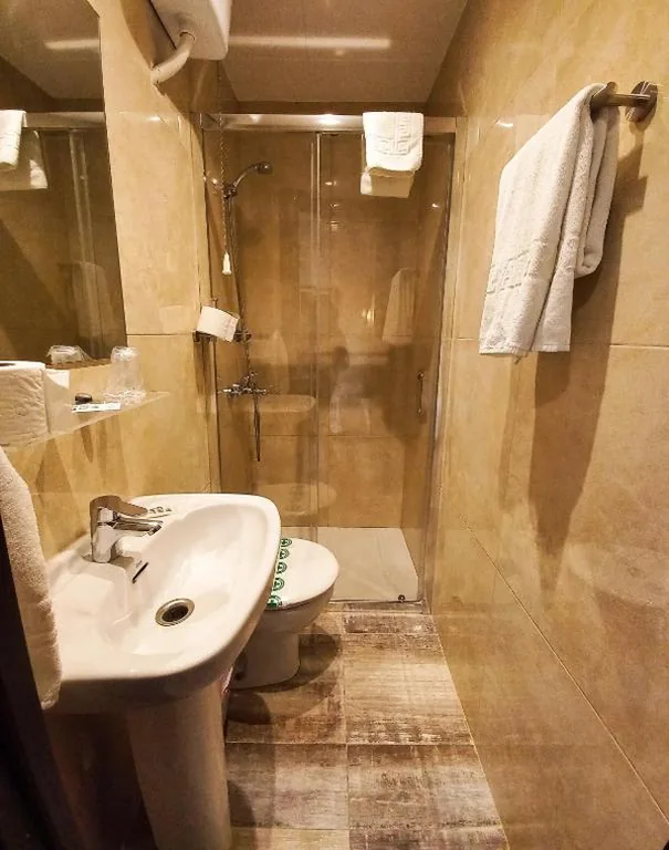 Habitación Individual Económica — Hotel Alegret