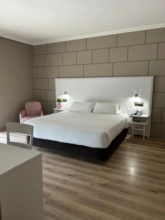 Habitación Doble Premium — Hotel Alfonso I