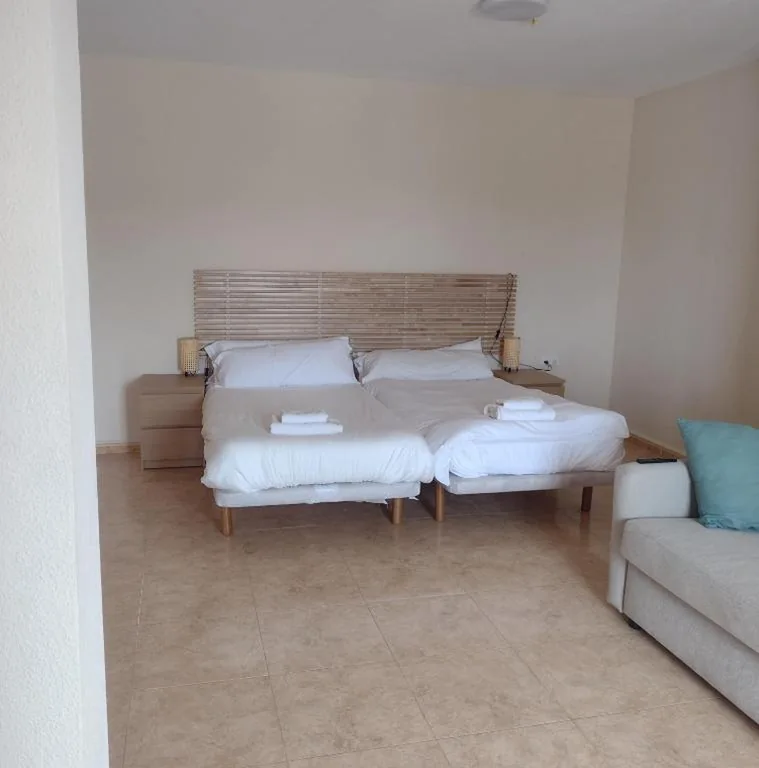 Familienzimmer mit Bergblick — Hotel Algorfa