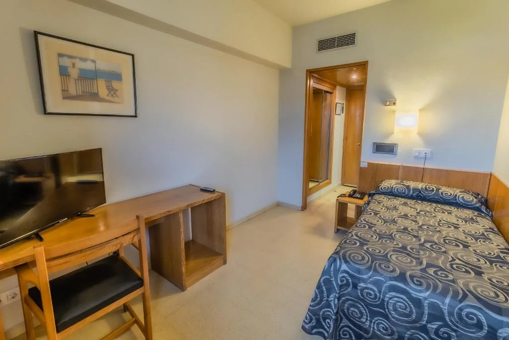 Quarto Individual Pequeno — Hotel Alhama