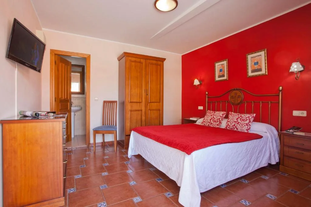 Chambre double avec terrasse — Hotel Alvaro frente Palacio-Museo Selgas