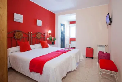 Hotel Alvaro frente Palacio-Museo Selgas — photo 9