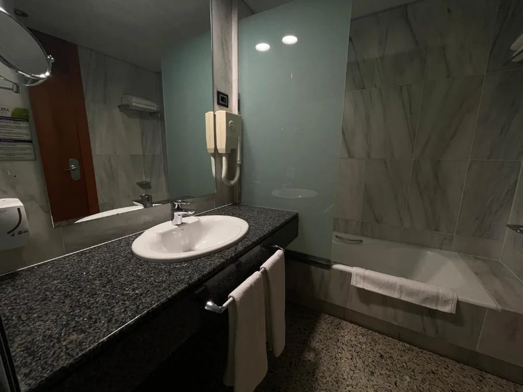 Camera doppia con letti singoli — Hotel Amaltea by Executive Sport