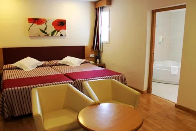 Hotel Amic Colon — foto 12