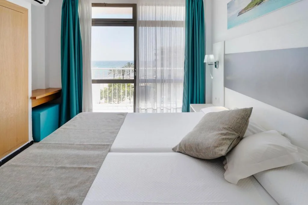 Zweibettzimmer mit Meerblick — Hotel Amic Miraflores